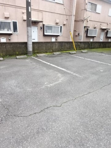 マウントリヴァＡの駐車場|駐車スペースもあります