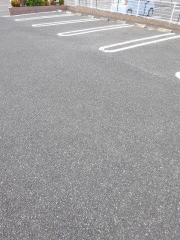 アヴニールⅦの駐車場|駐車場があります