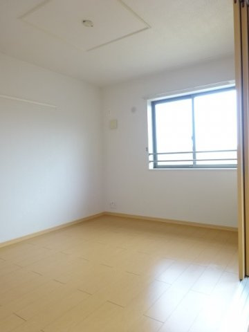 アヴニールⅦの内装|明るい室内です