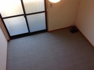レオパレスオクシムの居間・リビング