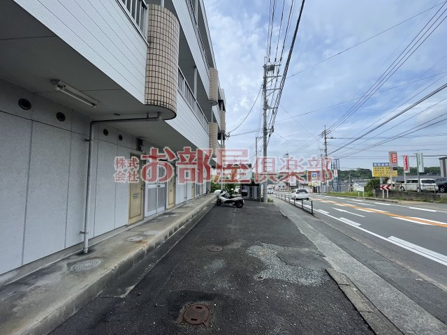 コーポラスKの駐車場|駐車スペースもあります