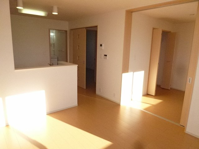 メゾン　グラースＡの内装|使いやすい居間です