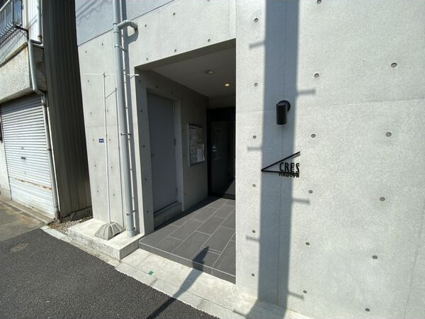 CRESのエントランス