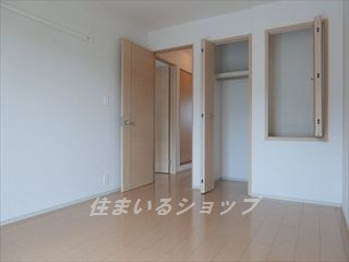 クリアネス　弐番館の収納