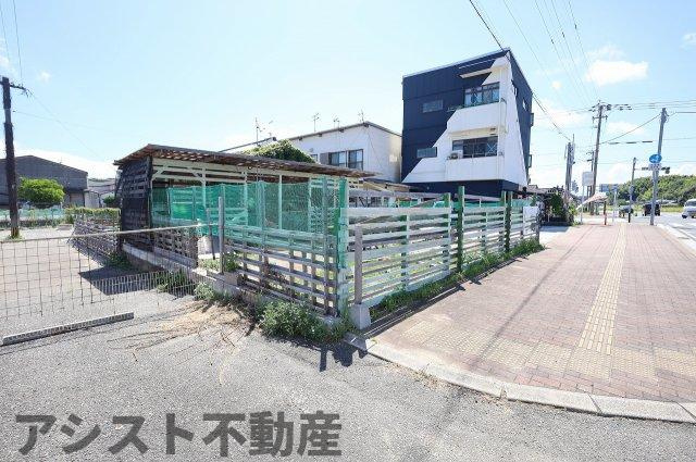 糸田町店舗付きビルの外観