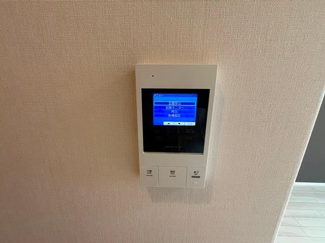 セラヴィ箱崎の内装|カメラ付インターホン