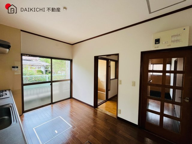 【居間・リビング】 | 川越市石原町2丁目　中古戸建