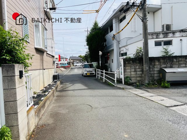 【前面道路含む現地写真】 | 川越市小ヶ谷　中古戸建