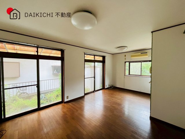 【居間・リビング】 | 川越市藤間　中古戸建
