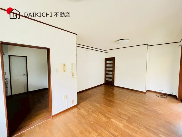 【居間・リビング】 | 川越市藤間　中古戸建