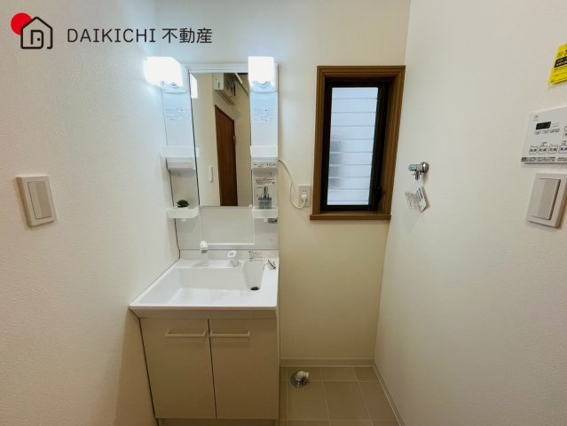 【独立洗面台】 | 川越市岸町１丁目　中古戸建