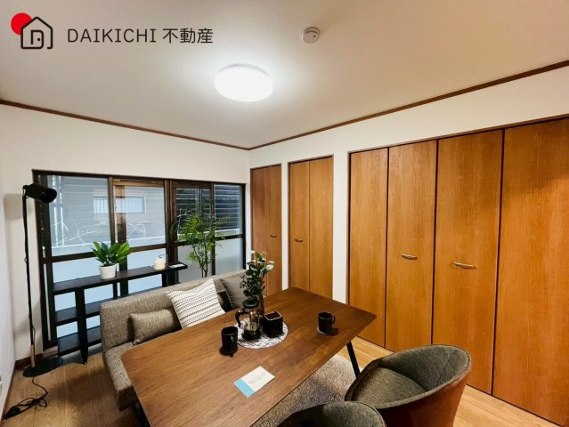 【居間・リビング】 | 川越市岸町１丁目　中古戸建
