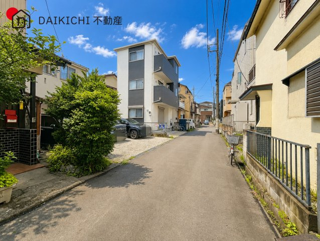 【前面道路含む現地写真】 | 川越市岸町１丁目　中古戸建