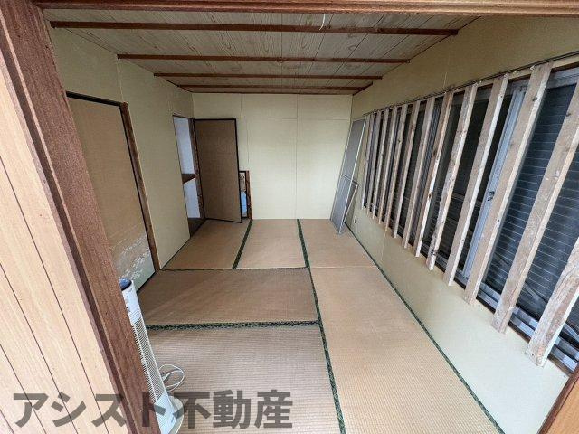 西浦売戸建ての和室