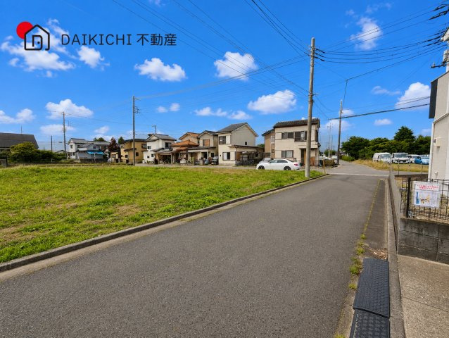 【前面道路含む現地写真】 | 川越市鹿飼　中古戸建