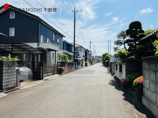 【前面道路含む現地写真】 | 川越市川鶴3丁目　中古戸建