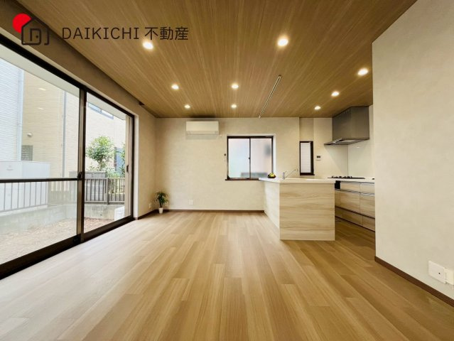 【居間・リビング】 | 川越市的場　中古戸建