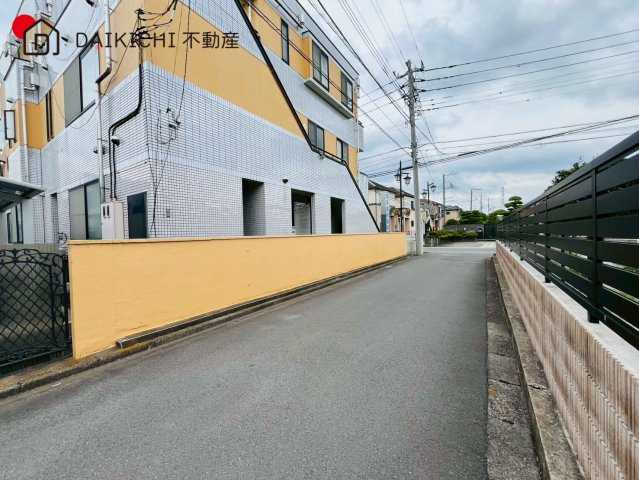 【前面道路含む現地写真】 | 川越市藤間　中古戸建