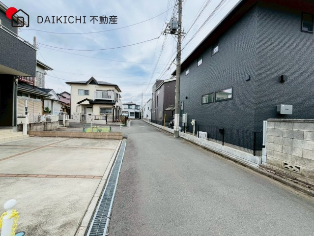 【前面道路含む現地写真】 | 川越市藤間　中古戸建