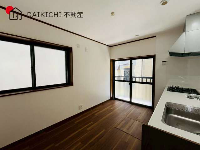 【居間・リビング】 | 川越市岸町1期　中古戸建
