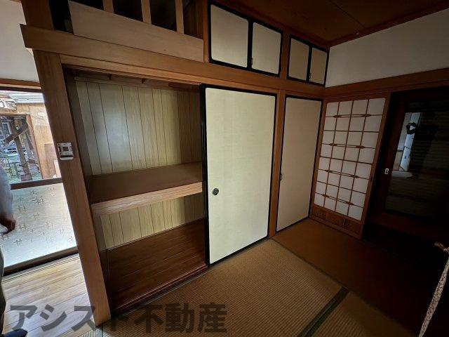 榎津売戸建ての収納