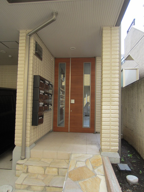 Ｃｒｅｓｔｗｏｏｄのエントランス|★オートロック付きエントランス★