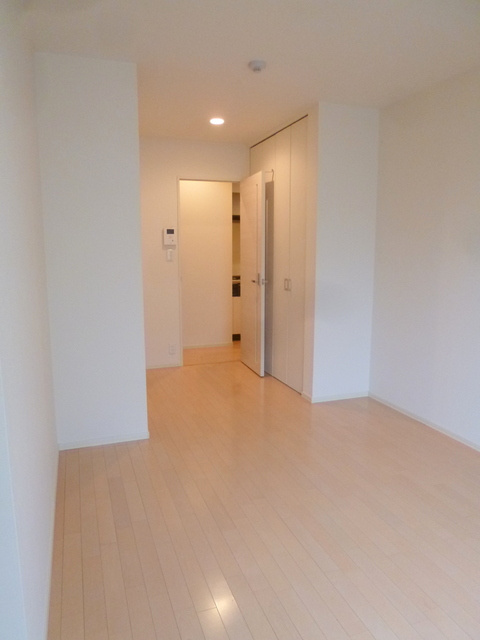 Ｃｒｅｓｔｗｏｏｄの居間・リビング|★綺麗なお部屋です★
