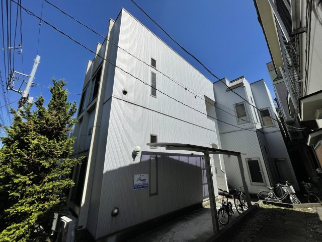 エクセルシアの外観