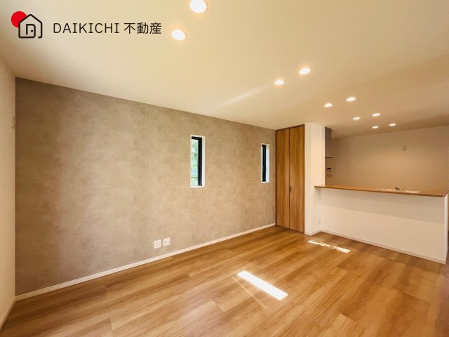 【居間・リビング】 | 川越市的場　中古戸建