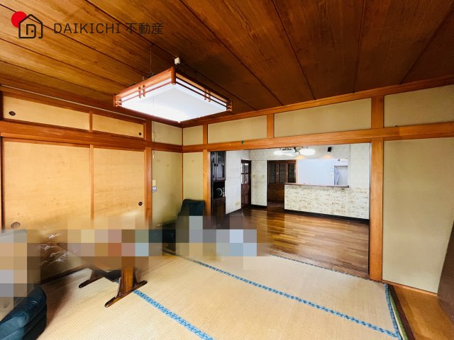 【居間・リビング】 | 川越市川鶴3丁目　中古戸建