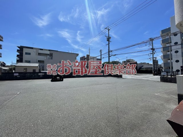 吉武ビルの駐車場|駐車スペースもあります