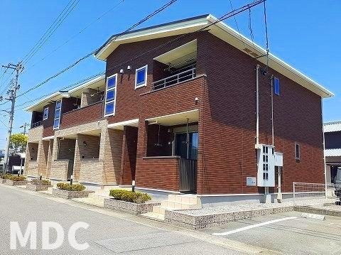 シェルエトワールの外観