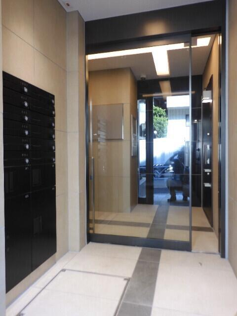 CREAL　premier恵比寿のロビー