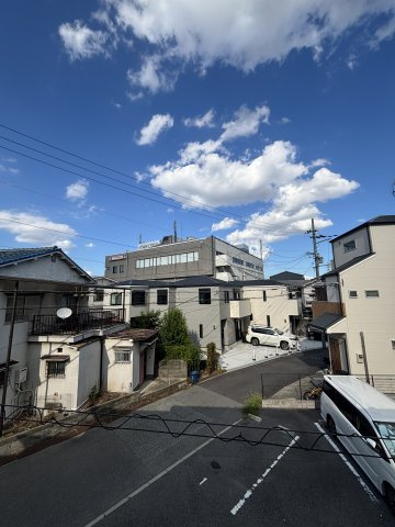 エスポアウィンの駐車場