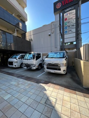 ウェンズ神戸の駐車場