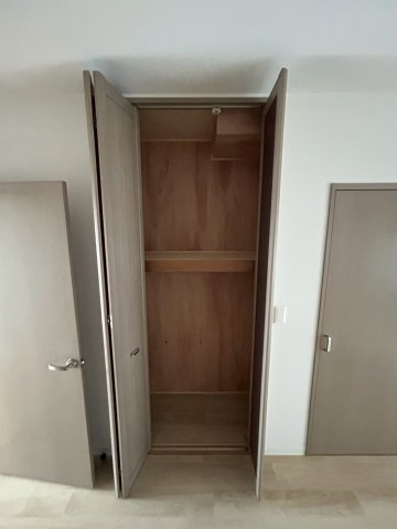 ＵＲＫＯＢＥ・岡本4号棟の収納