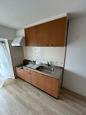 ＵＲＫＯＢＥ・岡本4号棟のキッチン