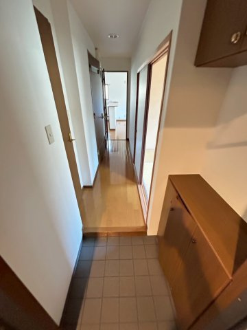 シャンテ本山の玄関