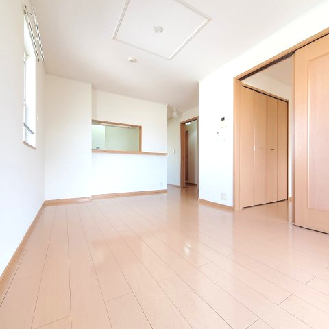 熊本市東区御領５丁目のアパートの居間・リビング
