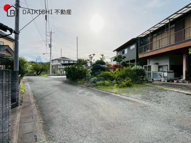 【前面道路含む現地写真】 | 越生町上野　中古平屋戸建