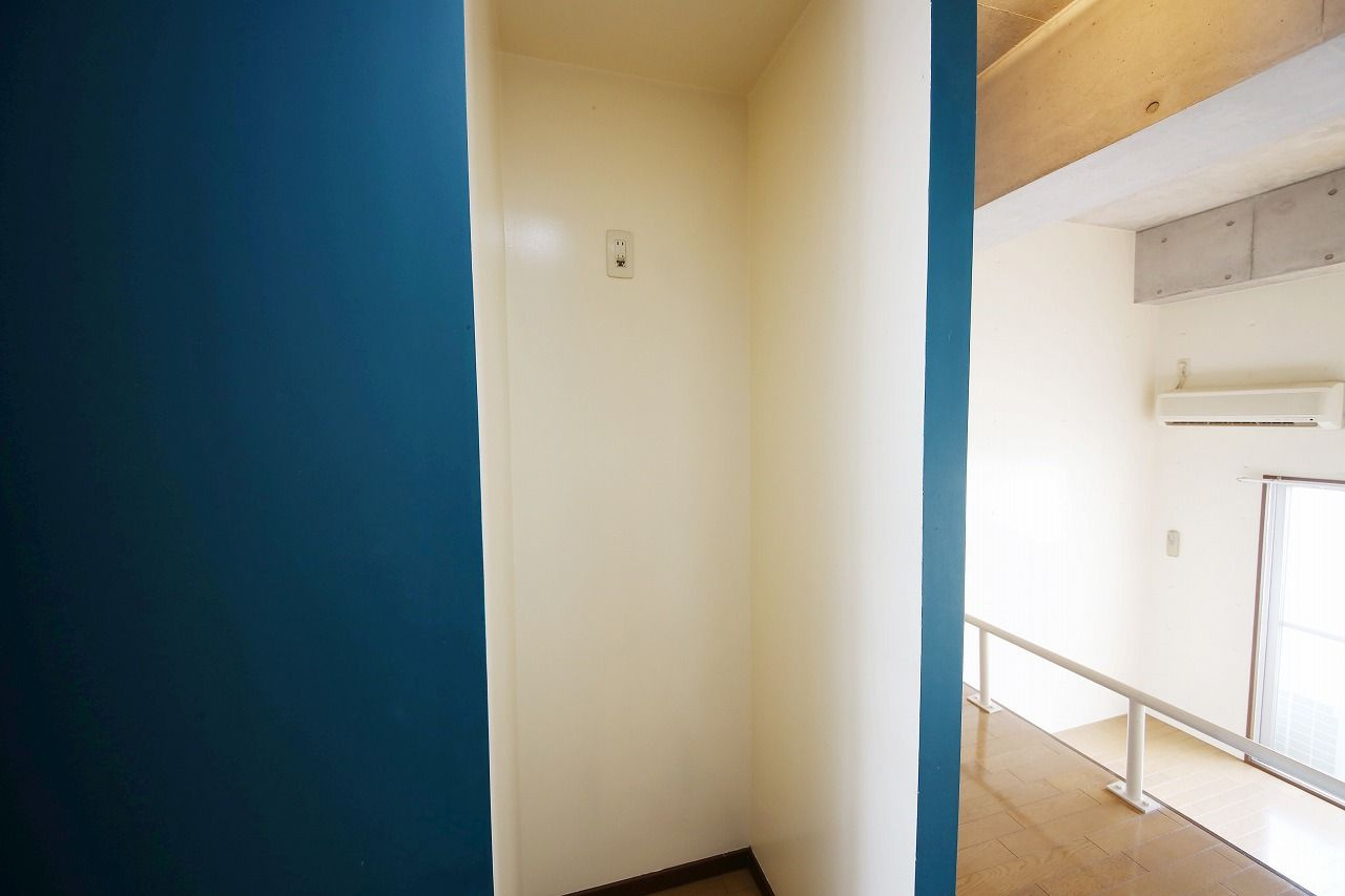 福岡市南区塩原３丁目の賃貸マンションの玄関