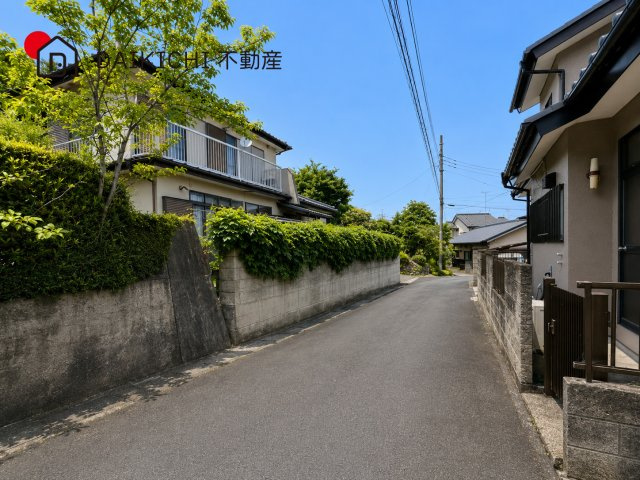 【前面道路含む現地写真】 | 毛呂山町小田谷　中古戸建