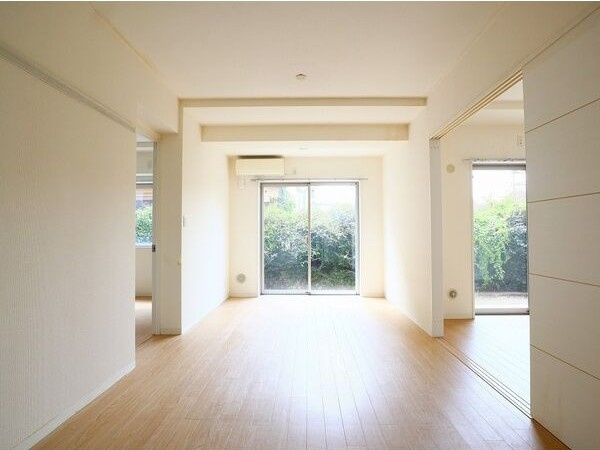 マンシッカ御器所の居間・リビング
