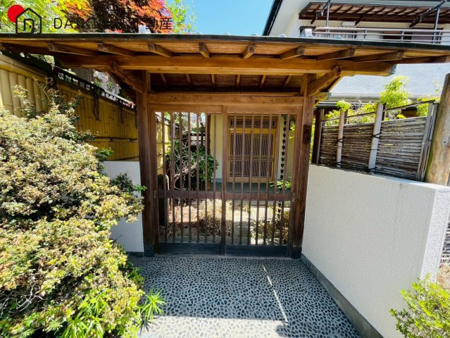 【エントランス】 | 日高市高萩　中古戸建