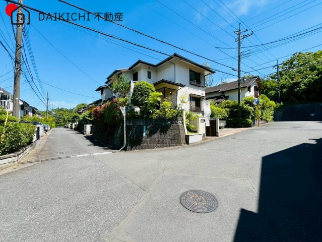 【前面道路含む現地写真】 | 日高市武蔵台5丁目　中古戸建