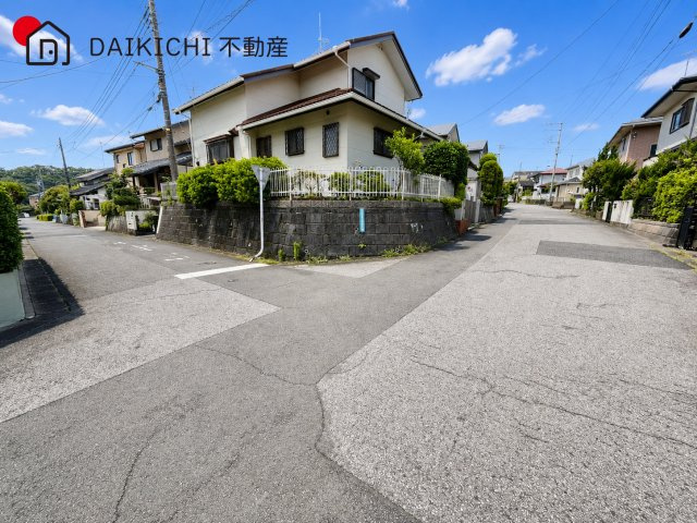 【前面道路含む現地写真】 | 日高市武蔵台2丁目　中古戸建