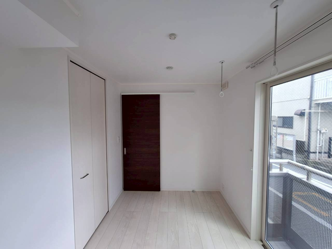 Alyssum　Meguroの寝室|★明るいフローリングの角部屋です★