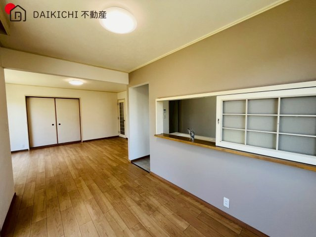 【居間・リビング】 | 日高市横手2丁目　中古戸建