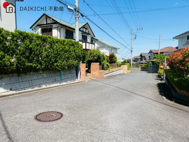 【前面道路含む現地写真】 | 日高市横手2丁目　中古戸建