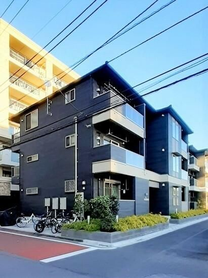 イーストンリバーサイド７の外観